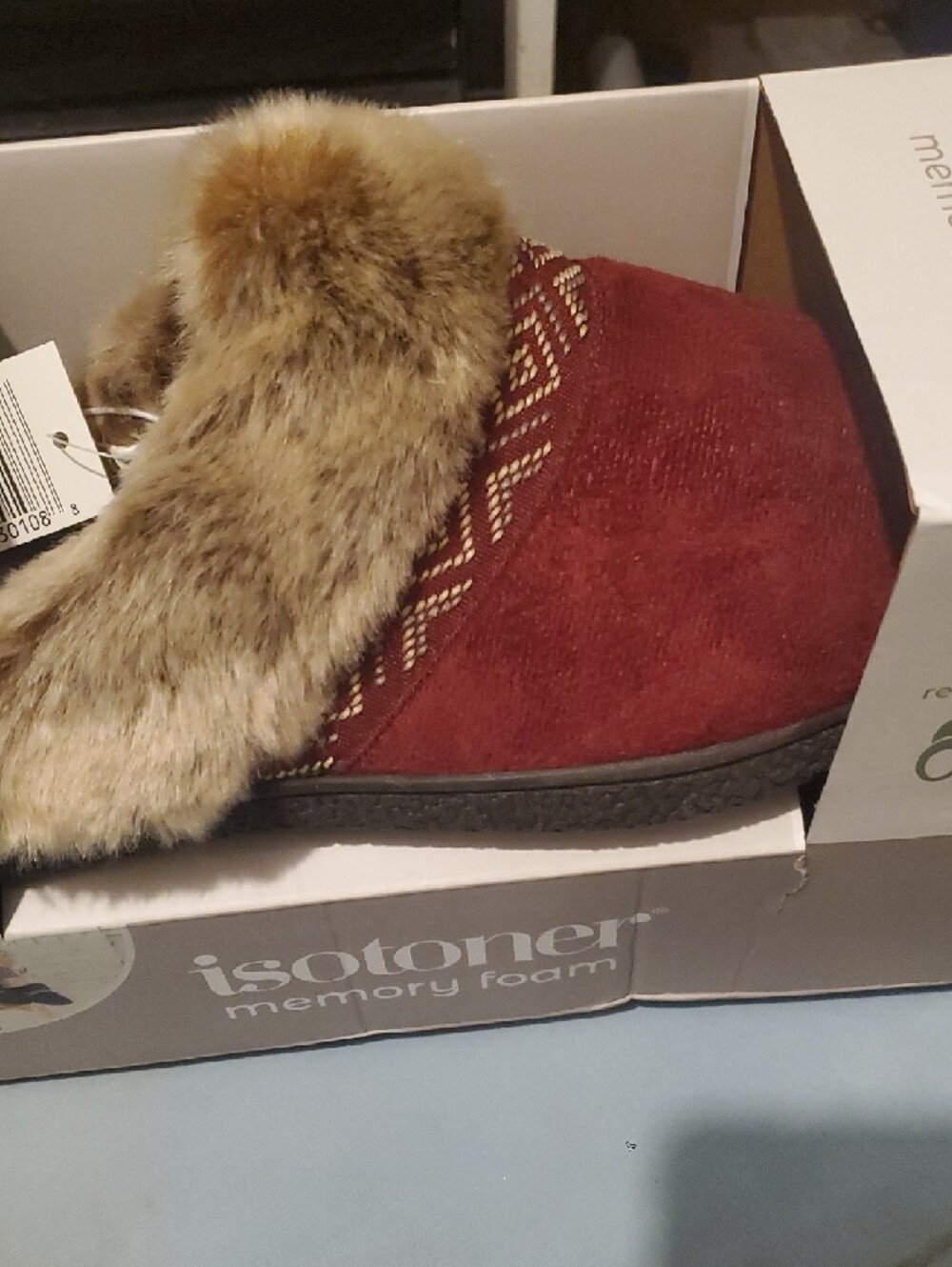 isotoner Wine Red Faux Fur-Trim Memory Foam Slip-On Slipper - Picture 2 of 7